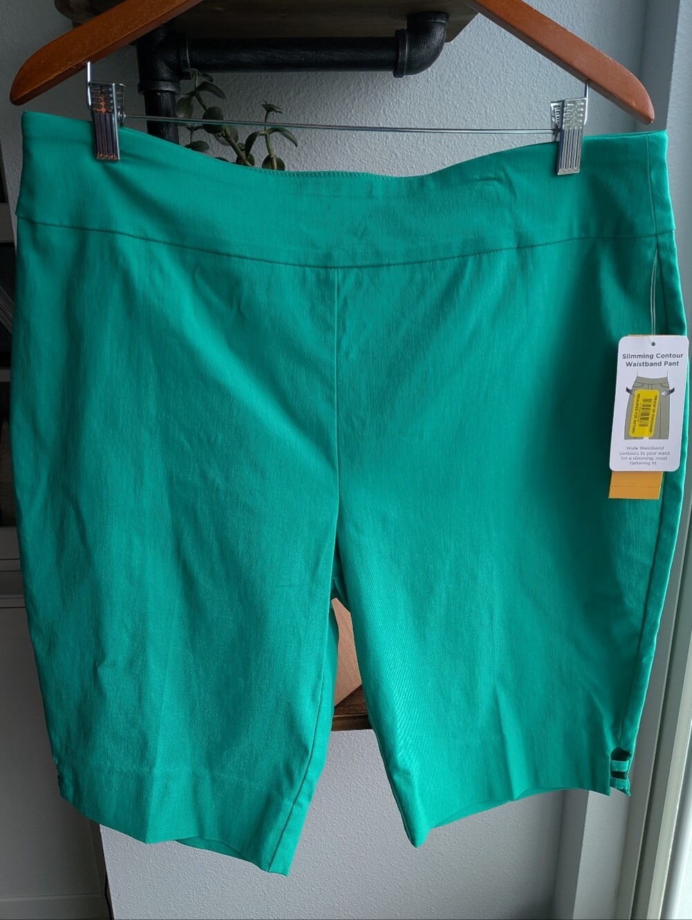 NWT Ruby Rd. Mint Green Slimming Contour Waistband Pants Size 16